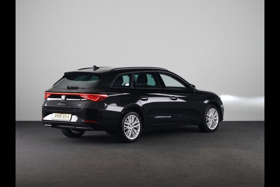 Seat Leon Sportstourer 1.5 TSI e-Hybrid Style Business Intense 204 pk Automaat | Verlengde garantie | Navigatie | Parkeersensoren (Park assist) | Achteruitrijcamera | Adaptieve cruise control |