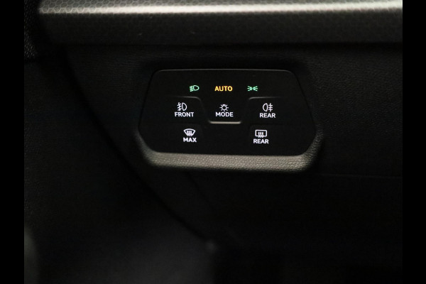 Seat Leon Sportstourer 1.5 TSI e-Hybrid Style Business Intense 204 pk Automaat | Verlengde garantie | Navigatie | Parkeersensoren (Park assist) | Achteruitrijcamera | Adaptieve cruise control |