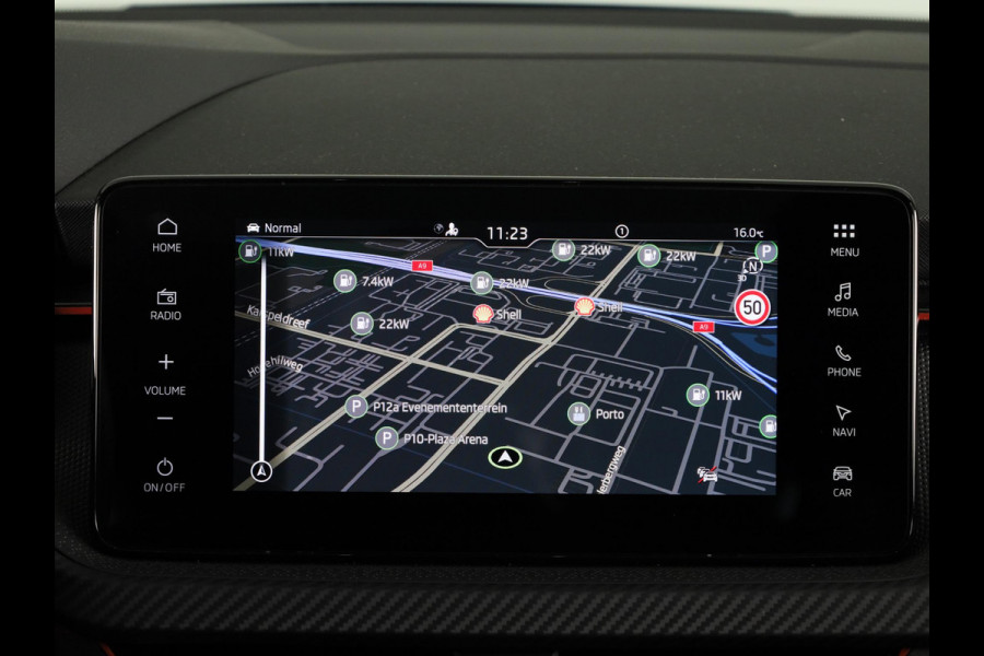 Škoda Kamiq 1.0 TSI Monte Carlo 115 pk | Verlengde garantie | Navigatie via App | Panoramadak | Parkeersensoren | Achteruitrijcamera | Adaptieve cruise controle
