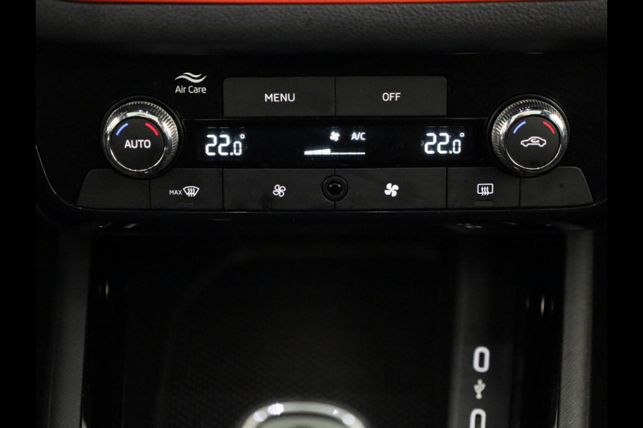 Škoda Kamiq 1.0 TSI Monte Carlo 115 pk | Verlengde garantie | Navigatie via App | Panoramadak | Parkeersensoren | Achteruitrijcamera | Adaptieve cruise controle