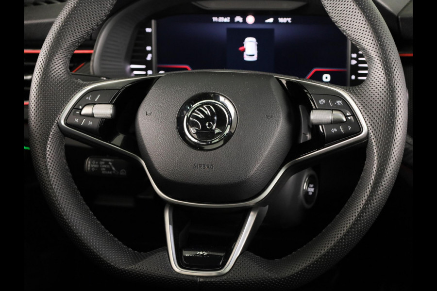 Škoda Kamiq 1.0 TSI Monte Carlo 115 pk | Verlengde garantie | Navigatie via App | Panoramadak | Parkeersensoren | Achteruitrijcamera | Adaptieve cruise controle