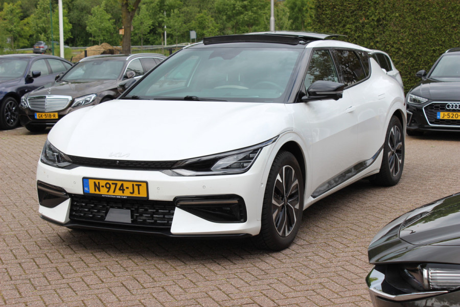 Kia Ev6 GT-Line 77.4 kWh / Full option! / SoH 96% / Trekhaak / Panoramadak / 360Camera / Head-up / Keyless / 19'' / Half leder / Matrix LED / DAB / ACC / Stoelverwarming V+A / Warmtepomp