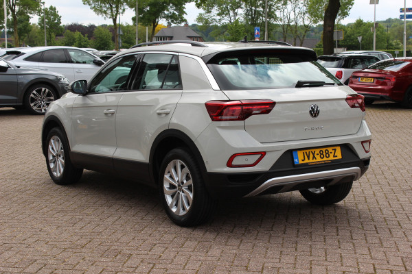 Volkswagen T-Roc 1.0 TSI Life Edition / Camera / CarPlay / Keyless / 17'' / Stoelverwarming / DAB / ACC / Climate Control