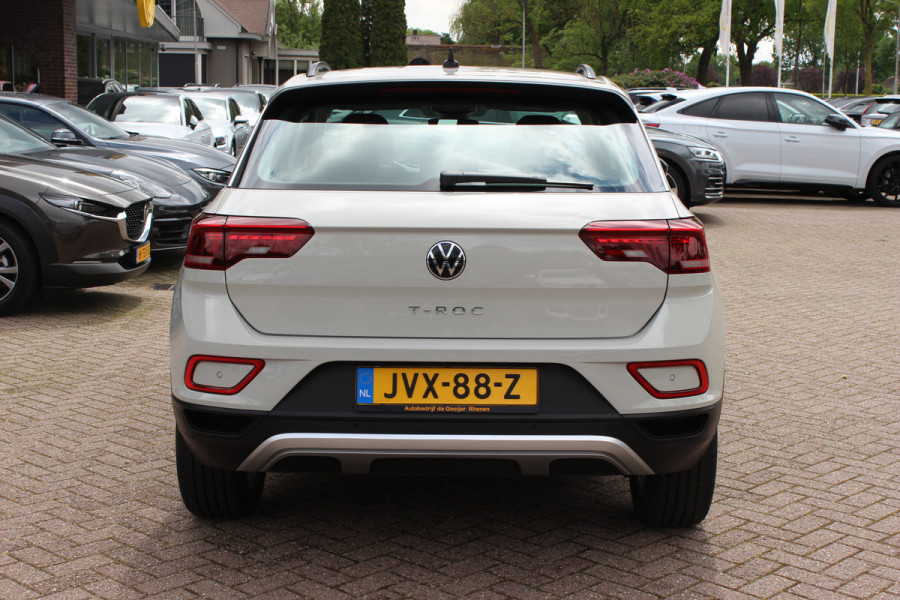Volkswagen T-Roc 1.0 TSI Life Edition / Camera / CarPlay / Keyless / 17'' / Stoelverwarming / DAB / ACC / Climate Control