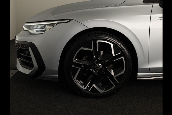Volkswagen Golf variant R-Line-Edition 1.5 eTSI 85 kW 116 pk Automaat (DSG) | Verlengde garantie | Navigatie | Panoramadak | Parkeersensoren | Rondomzicht camera | Black Style pakket | R-Line |