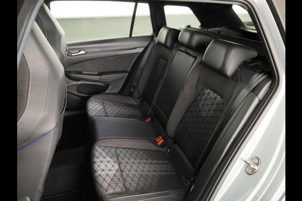 Volkswagen Golf variant R-Line-Edition 1.5 eTSI 85 kW 116 pk Automaat (DSG) | Verlengde garantie | Navigatie | Panoramadak | Parkeersensoren | Rondomzicht camera | Black Style pakket | R-Line |