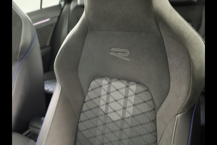 Volkswagen Golf variant R-Line-Edition 1.5 eTSI 85 kW 116 pk Automaat (DSG) | Verlengde garantie | Navigatie | Panoramadak | Parkeersensoren | Rondomzicht camera | Black Style pakket | R-Line |