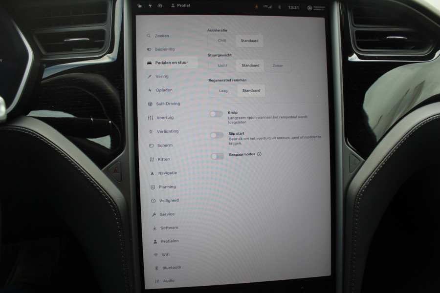 Tesla Model S 75D Base / Autopilot 2.5 / Panoramadak / Camera / Premium Audio / Luchtvering / Navigatie / 19'' / Stoelverwarming / Keyless
