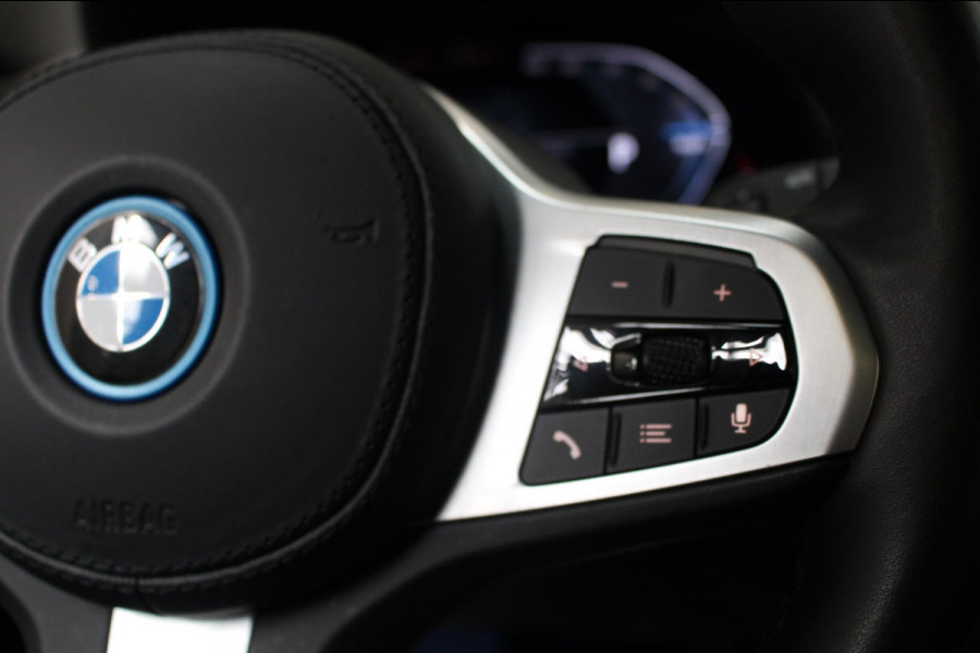 BMW iX3 Executive 80 kWh SOH 99%/Pano/M-sport/Led/Camera Prijs is rijklaar