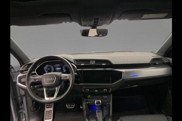 Audi Q3 45 Tfsi-e S-LINE ** LED, LEDER, VIRTUAL, PANORAMA, ACC, KEYLESS, 18-inch LMV ** 1e EIG - UNFALLFREI ** ** INFORMEER OOK NAAR ONZE AANTREKKELIJKE FINANCIAL-LEASE TARIEVEN **