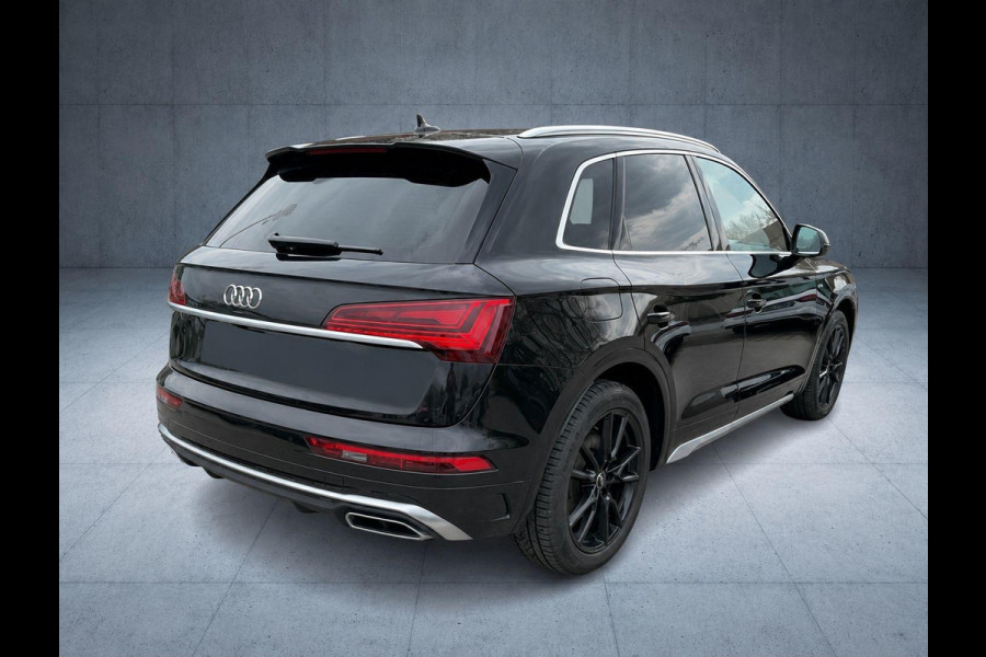 Audi Q5 55 TFSI e S edition Competition SLine|367PK|Headup|Luchtvering
