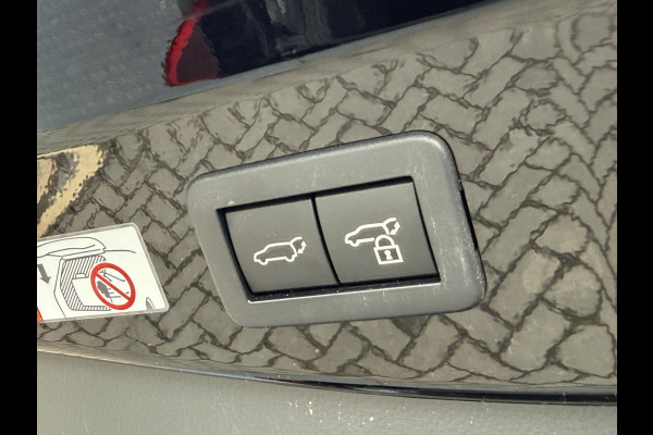Toyota C-HR 2.0 Hybrid 200 Première Edition | VOL Leer | Pano dak | JBL | Heud-up | Rijklaar!!!