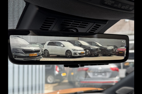 Toyota C-HR 2.0 Hybrid 200 Première Edition | VOL Leer | Pano dak | JBL | Heud-up | Rijklaar!!!