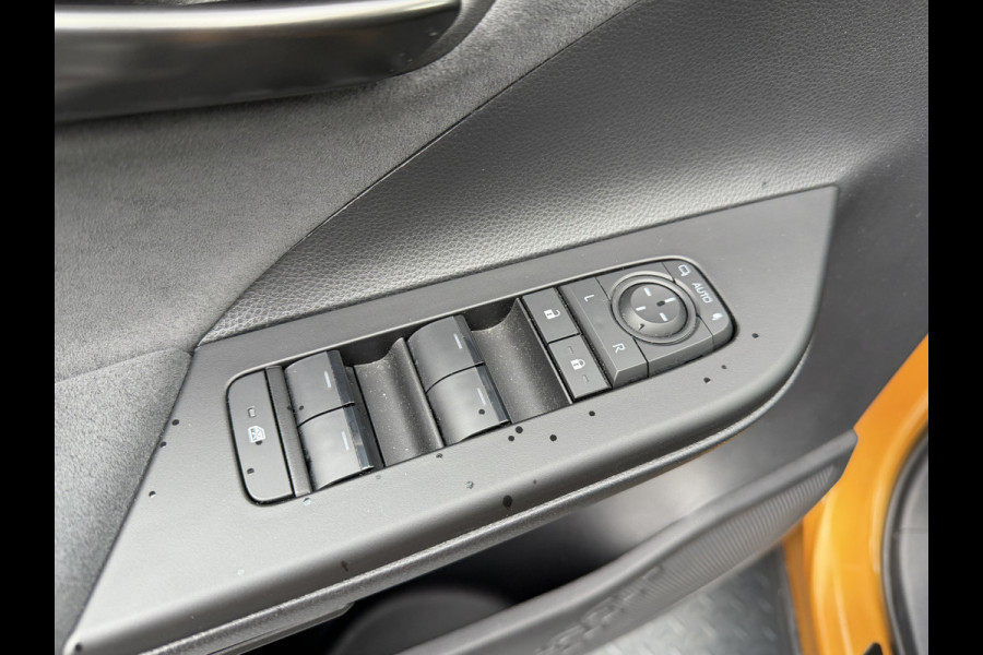 Toyota C-HR 2.0 Hybrid 200 Première Edition | VOL Leer | Pano dak | JBL | Heud-up | Rijklaar!!!