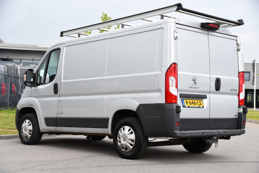 Peugeot Boxer 2.0 BlueHDI L1H1 Pro PB Edition Camera, Cruise, Multimedia, 130pk, Trekhaak, Airco, Radio, Uniek!