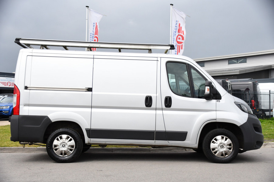 Peugeot Boxer 2.0 BlueHDI L1H1 Pro PB Edition Camera, Cruise, Multimedia, 130pk, Trekhaak, Airco, Radio, Uniek!