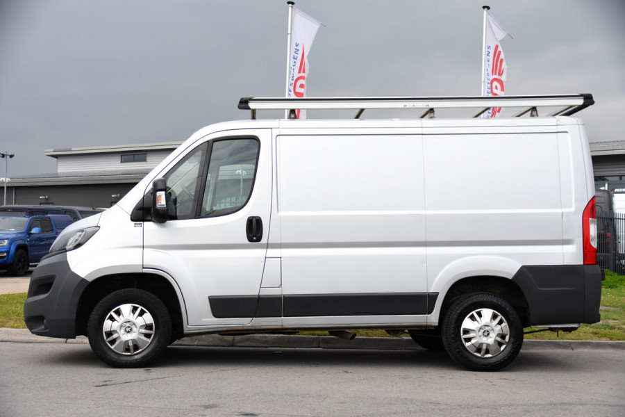Peugeot Boxer 2.0 BlueHDI L1H1 Pro PB Edition Camera, Cruise, Multimedia, 130pk, Trekhaak, Airco, Radio, Uniek!
