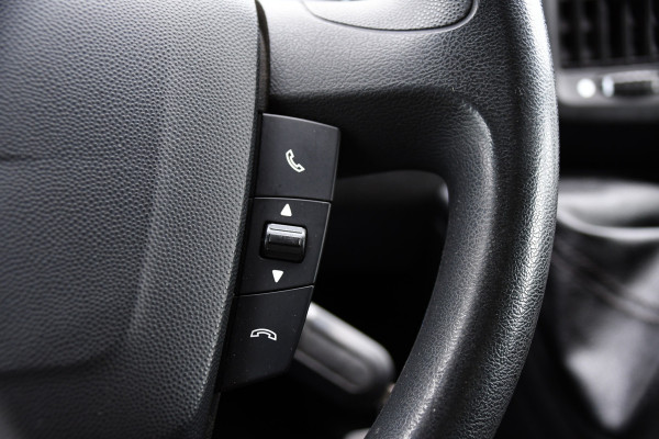 Peugeot Boxer 2.0 BlueHDI L1H1 Pro PB Edition Camera, Cruise, Multimedia, 130pk, Trekhaak, Airco, Radio, Uniek!