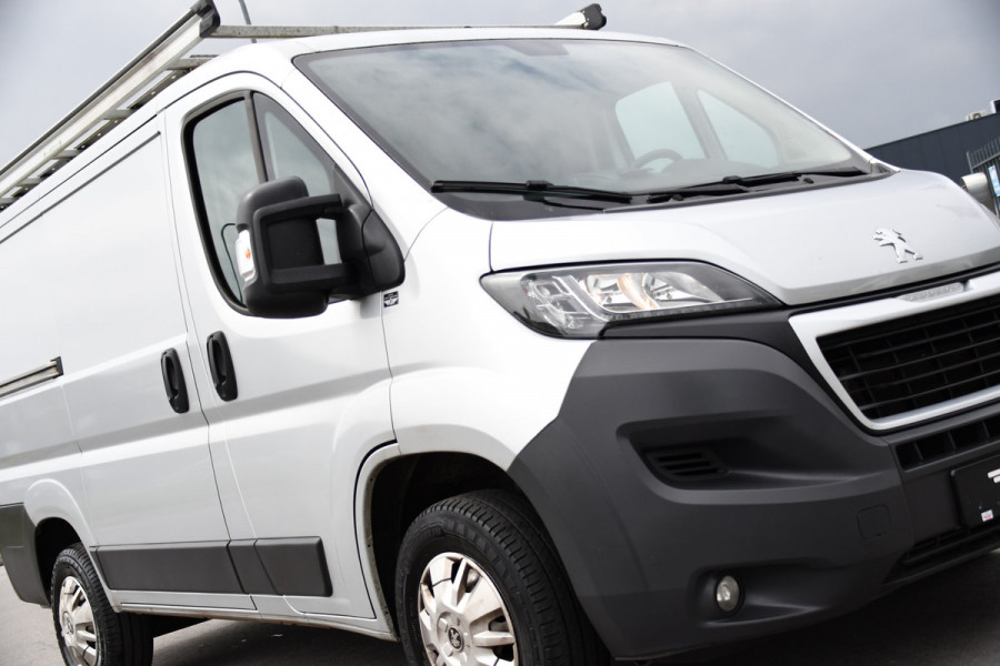 Peugeot Boxer 2.0 BlueHDI L1H1 Pro PB Edition Camera, Cruise, Multimedia, 130pk, Trekhaak, Airco, Radio, Uniek!