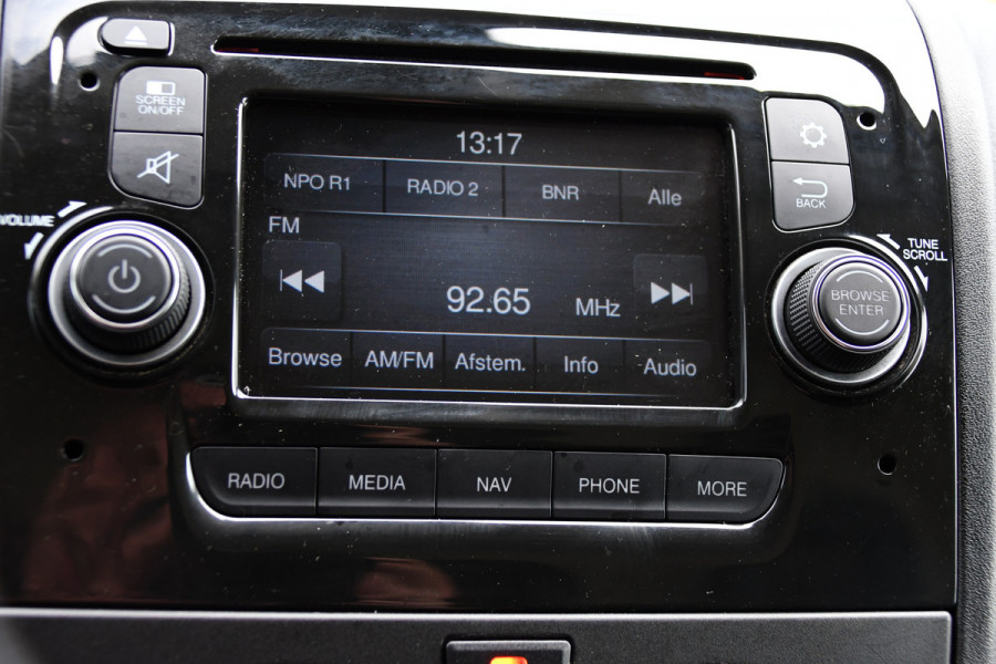 Peugeot Boxer 2.0 BlueHDI L1H1 Pro PB Edition Camera, Cruise, Multimedia, 130pk, Trekhaak, Airco, Radio, Uniek!
