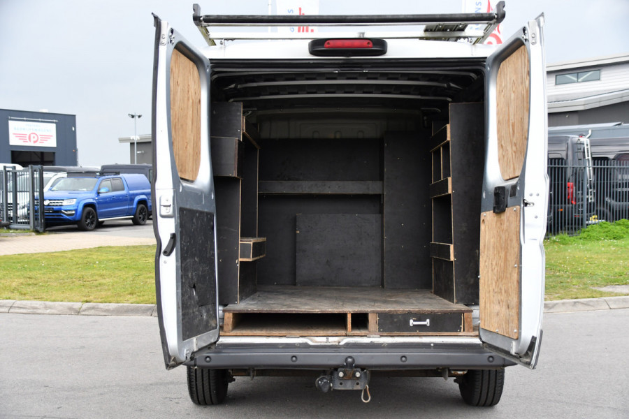 Peugeot Boxer 2.0 BlueHDI L1H1 Pro PB Edition Camera, Cruise, Multimedia, 130pk, Trekhaak, Airco, Radio, Uniek!