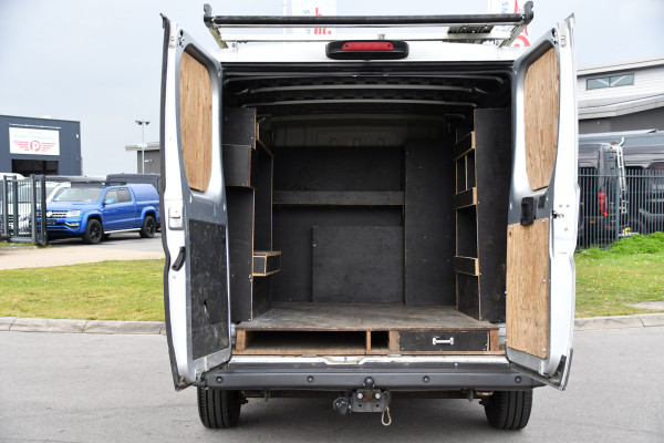 Peugeot Boxer 2.0 BlueHDI L1H1 Pro PB Edition Camera, Cruise, Multimedia, 130pk, Trekhaak, Airco, Radio, Uniek!