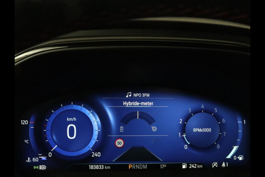 Ford Focus 1.0 EcoBoost Hybrid ST Line X | Stoelverwarming | Trekhaak | Adaptive cruise | Camera | Carplay | Navigatie | Side Assist | Stuurverwarming | Digital Cockpit | Full LED | Keyless