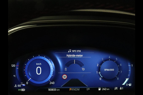 Ford Focus 1.0 EcoBoost Hybrid ST Line X | Stoelverwarming | Trekhaak | Adaptive cruise | Camera | Carplay | Navigatie | Side Assist | Stuurverwarming | Digital Cockpit | Full LED | Keyless