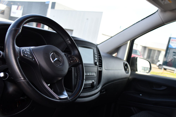 Mercedes-Benz Vito 116 CDI L2 Black Edition Camera, Cruise, Carplay, 164pk, LED, Stoelverwarming, Standkachel, Automaat, Uniek!