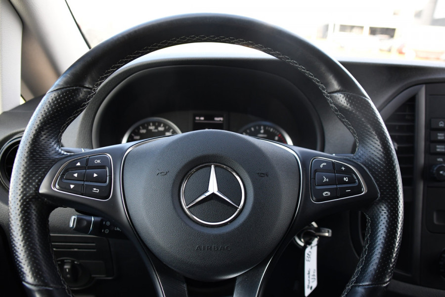 Mercedes-Benz Vito 116 CDI L2 Black Edition Camera, Cruise, Carplay, 164pk, LED, Stoelverwarming, Standkachel, Automaat, Uniek!