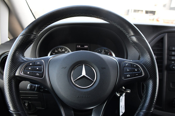 Mercedes-Benz Vito 116 CDI L2 Black Edition Camera, Cruise, Carplay, 164pk, LED, Stoelverwarming, Standkachel, Automaat, Uniek!