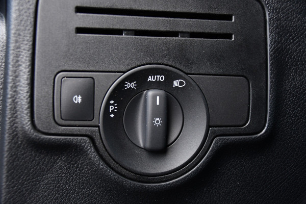 Mercedes-Benz Vito 116 CDI L2 Black Edition Camera, Cruise, Carplay, 164pk, LED, Stoelverwarming, Standkachel, Automaat, Uniek!