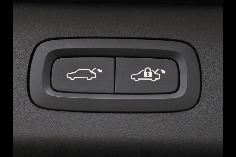 Lynk & Co 01 1.5 Plug In | SOH 92,6% | Panoramadak | Infinity by Harman | 360 Camera | Adaptive cruise | Stoelverwarming | Carplay | Memory | Full LED | PHEV
