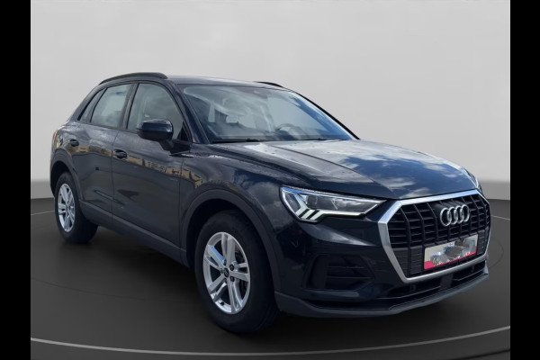 Audi Q3 45 Tfsi-e S-Tonic ** LED, LEDER, INDIVIDUAL KLEUR, ACC, KEYLESS, 17-inch LMV ** 1e EIG - UNFALLFREI ** ** INFORMEER OOK NAAR ONZE AANTREKKELIJKE FINANCIAL-LEASE TARIEVEN **