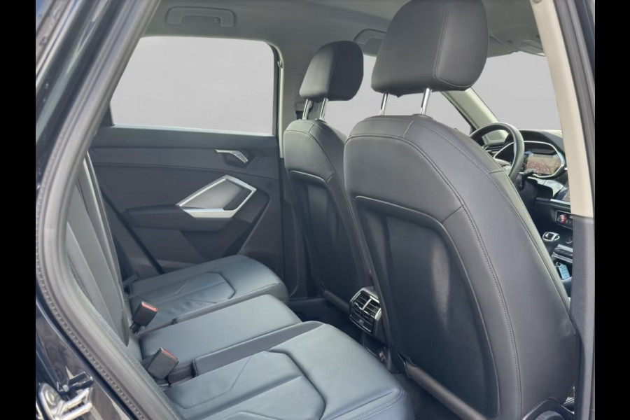Audi Q3 45 Tfsi-e S-Tonic ** LED, LEDER, INDIVIDUAL KLEUR, ACC, KEYLESS, 17-inch LMV ** 1e EIG - UNFALLFREI ** ** INFORMEER OOK NAAR ONZE AANTREKKELIJKE FINANCIAL-LEASE TARIEVEN **