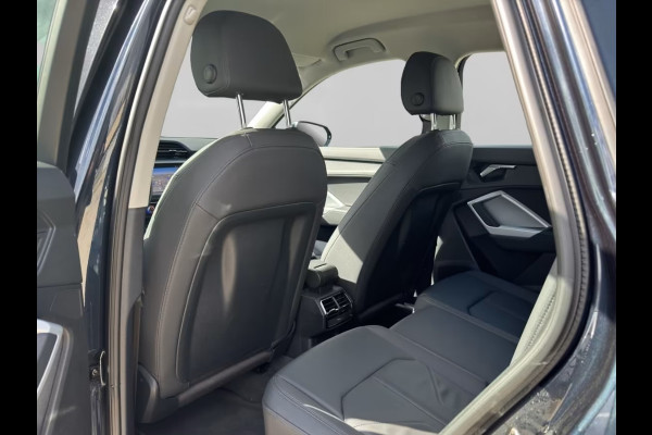 Audi Q3 45 Tfsi-e S-Tonic ** LED, LEDER, INDIVIDUAL KLEUR, ACC, KEYLESS, 17-inch LMV ** 1e EIG - UNFALLFREI ** ** INFORMEER OOK NAAR ONZE AANTREKKELIJKE FINANCIAL-LEASE TARIEVEN **