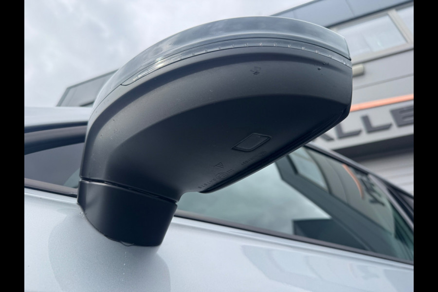 Volkswagen Tiguan 1.5 TSI R-Line Business+ Cruise NAP Pano