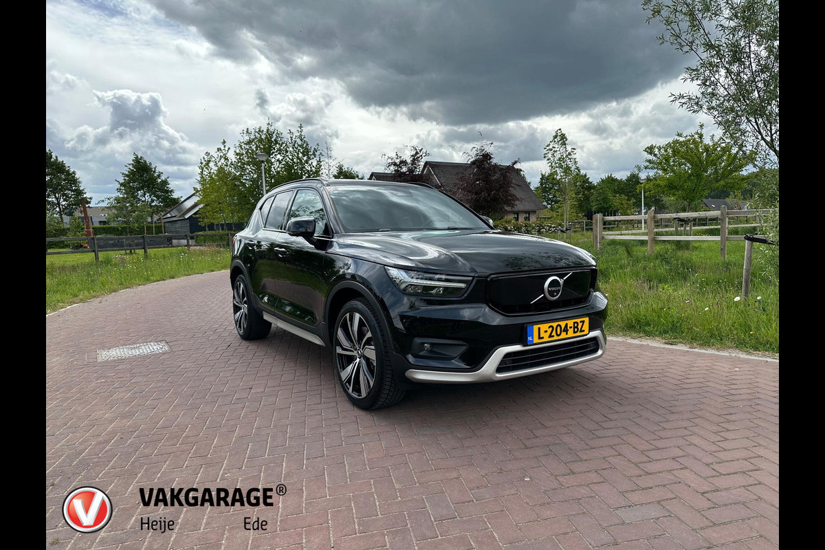 Volvo XC40 Recharge P8 AWD R-Design 408 PK | Panoramadak | Camera | Warmtepomp | NL-Auto |