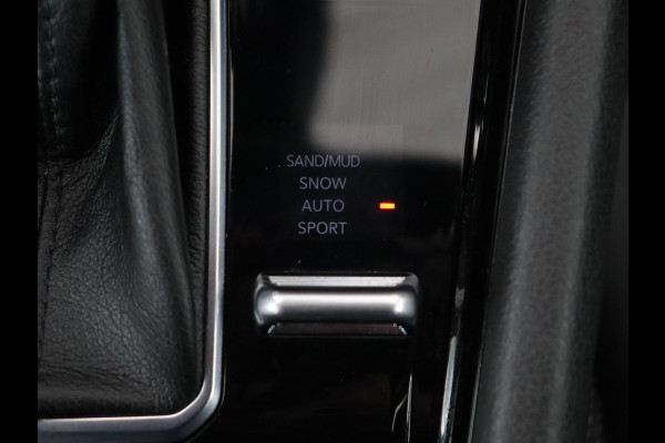 Jeep Compass 4xe 240 Plug-in Hybrid 80th Anniversary | SOH 80,5% | 360 Camera | Adaptive cruise | Full LED | Carplay | Keyless | Half leder | Navigatie | Park Assist | Climate control | PHEV