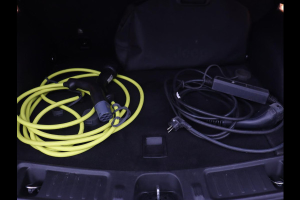 Jeep Compass 4xe 240 Plug-in Hybrid 80th Anniversary | SOH 80,5% | 360 Camera | Adaptive cruise | Full LED | Carplay | Keyless | Half leder | Navigatie | Park Assist | Climate control | PHEV