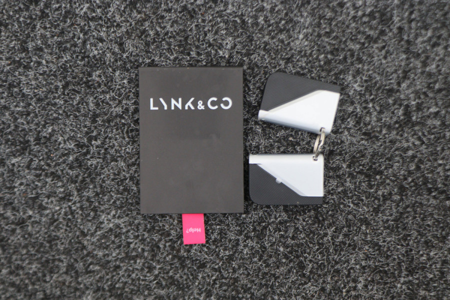 Lynk & Co 01 1.5 Plug-in Hybrid 360° Camera, Panoramadak, ACC, Keyless, Navigatie, PDC, LED, 20''