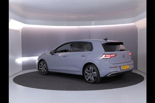 Volkswagen Golf 1.5 eHybrid Style Edition 204 pk Automaat (DSG) | Verlengde garantie | Navigatie | Parkeersensoren (Park assist) | Rondomzicht camera | Matrix LED koplampen |