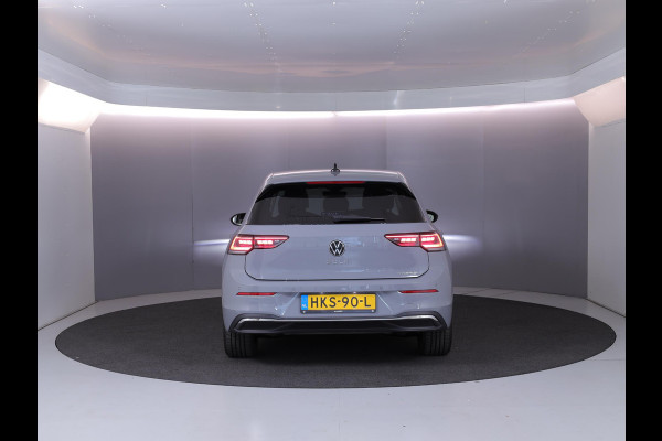 Volkswagen Golf 1.5 eHybrid Style Edition 204 pk Automaat (DSG) | Verlengde garantie | Navigatie | Parkeersensoren (Park assist) | Rondomzicht camera | Matrix LED koplampen |