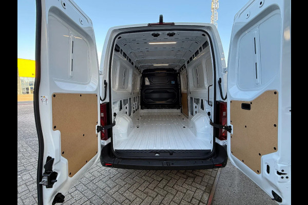 Renault Master Red Edition E-TECH L3H2 NIEUW/ VOORRAAD / 22kW boardlader