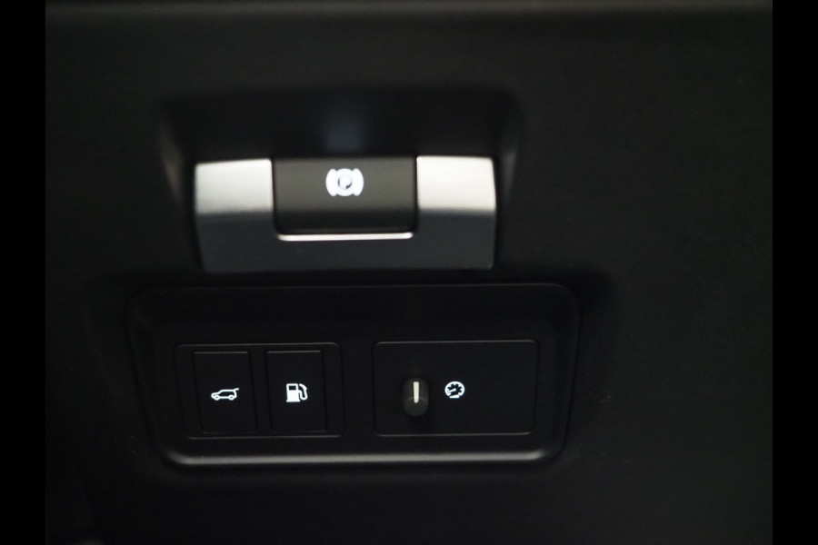 Land Rover Range Rover Evoque 1.5 P300e AWD SE | Panoramadak | Black Pack | Trekhaak | Meridian | Memory | Carplay