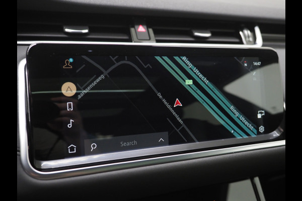 Land Rover Range Rover Evoque 1.5 P300e AWD SE | Panoramadak | Black Pack | Trekhaak | Meridian | Memory | Carplay