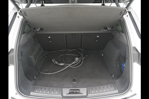Land Rover Range Rover Evoque 1.5 P300e AWD SE | Panoramadak | Black Pack | Trekhaak | Meridian | Memory | Carplay