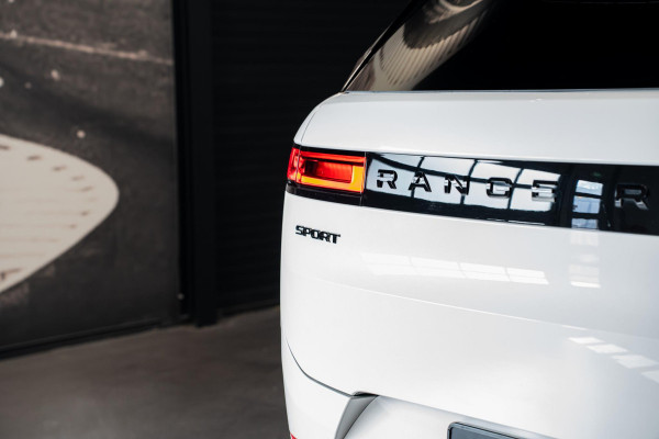 Land Rover Range Rover Sport 3.0 P550e Autobiography Edition PHEV *Panorama / Meridian Signature / Ventilatie- + Massage / HUD / Keyless / Soft-Close / Surround-view*
