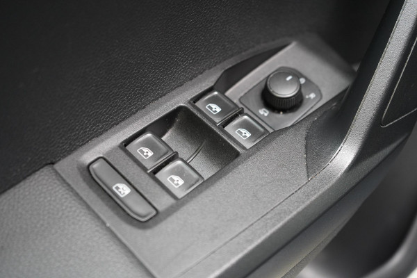 Seat Arona 1.0 TSi 110pk Style | Carplay | Parkeersensoren | Adaptive cruise | Climate control