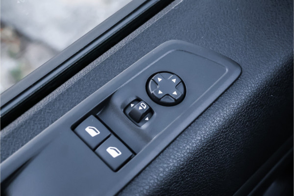 Opel Vivaro 2.0 BlueHDi L3H1 DC AUT | Dubbel cabine | Blind Spot | Navigatie | CarPlay | Camera | L+R Schuifdeur | Lane Assist | DAB | BPM Vrij | 6-Zitter | Nieuwe APK